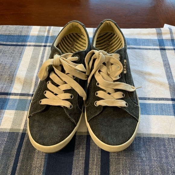 Taos sneakers excellent support canvas gray 7.5 - Picture 1 of 7